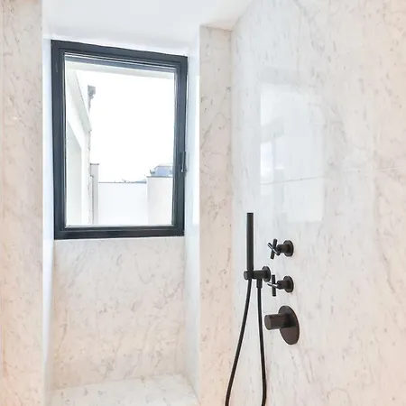 Exclusive Multi Purpose Space With Large Terrace Appartamento