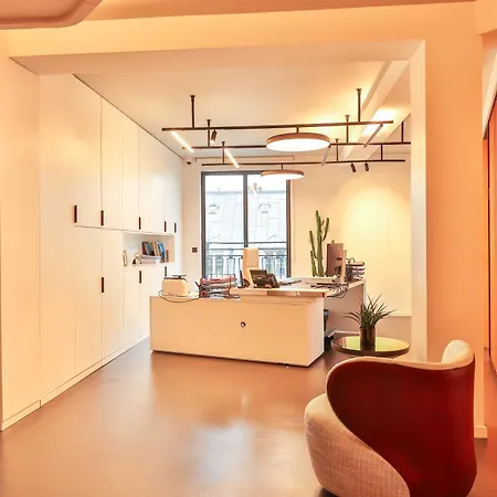 Appartamento Exclusive Multi Purpose Space With Large Terrace