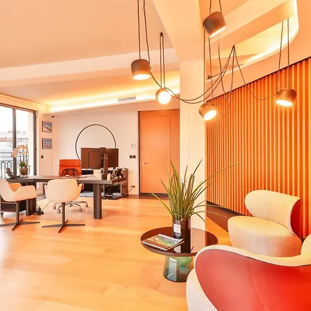 Appartamento Exclusive Multi Purpose Space With Large Terrace